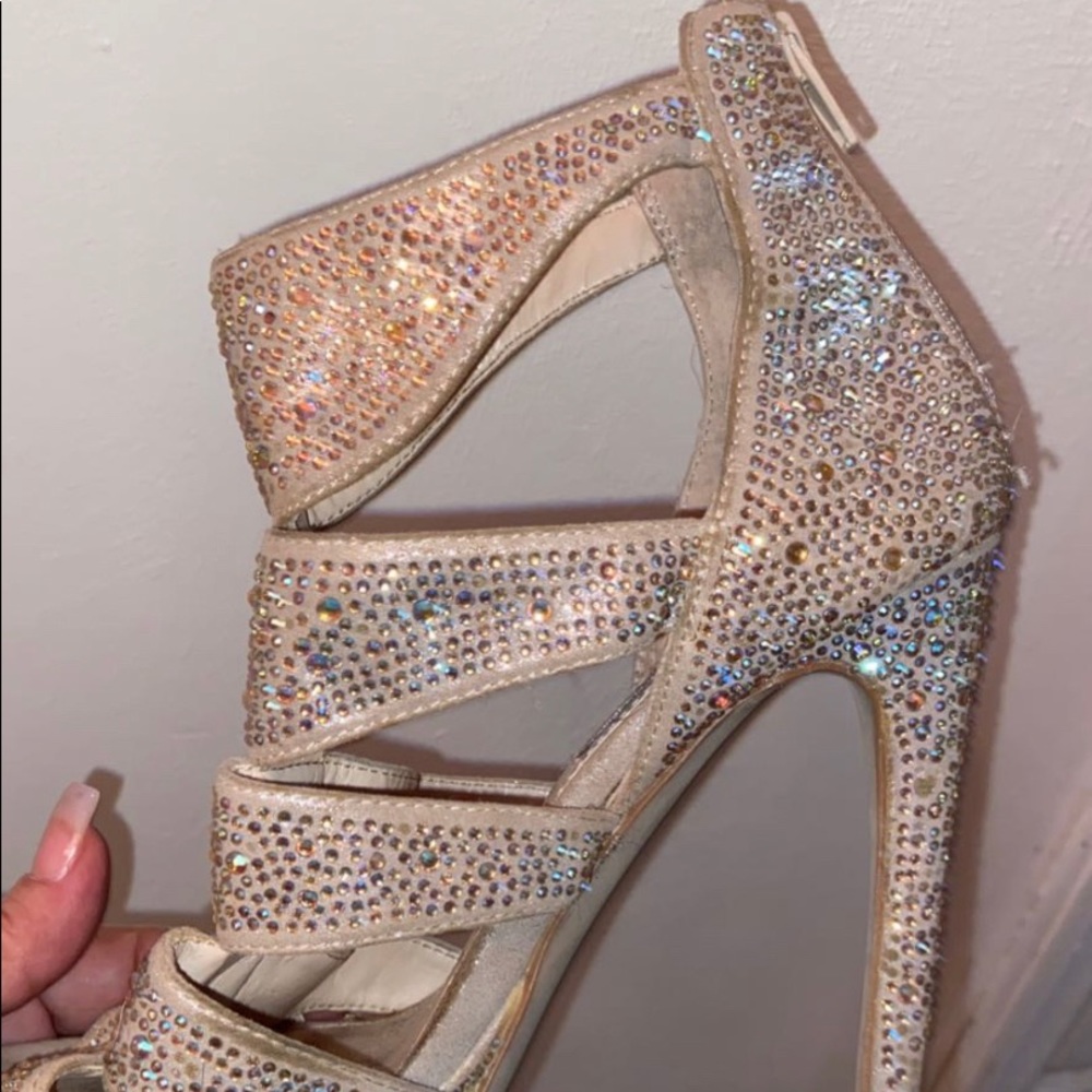 Steve Madden crystal shoes 7 1/2